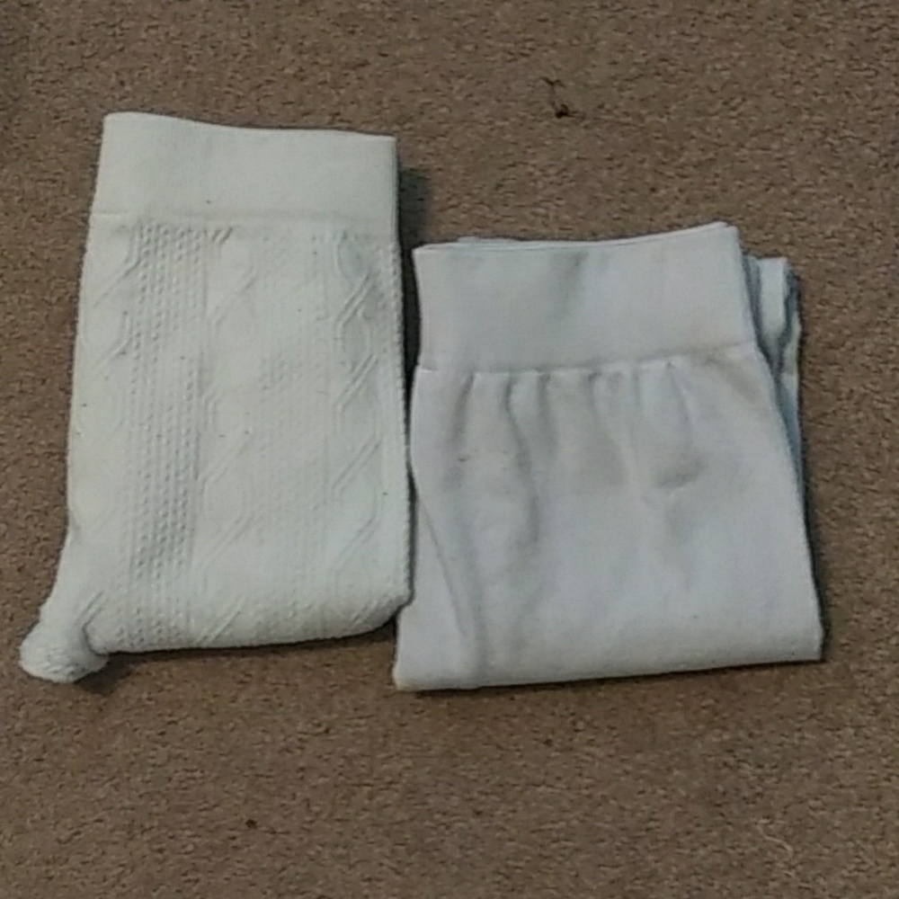 Bundle of white fleece lined leggings